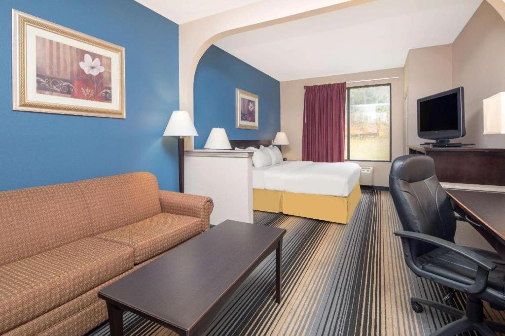 Baymont By Wyndham Laurel Hotel Eksteriør billede